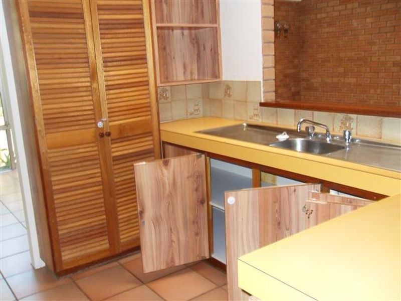 4 Bicheno way, Willetton WA 6155