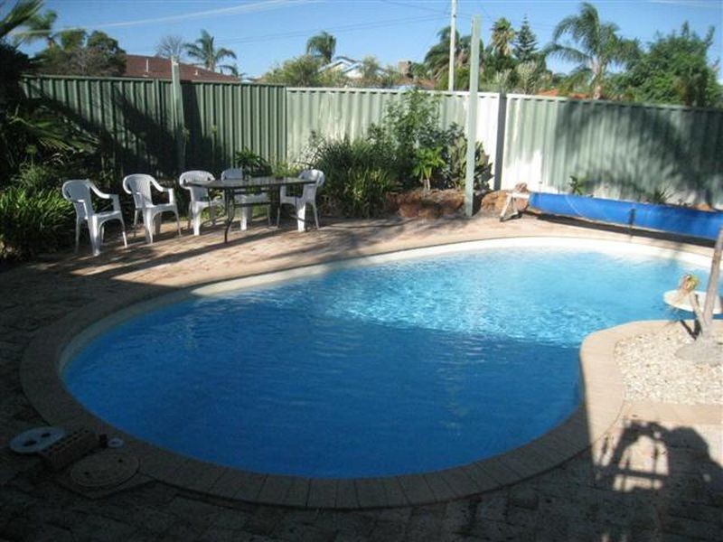 2 Cicada Court, Huntingdale WA 6110