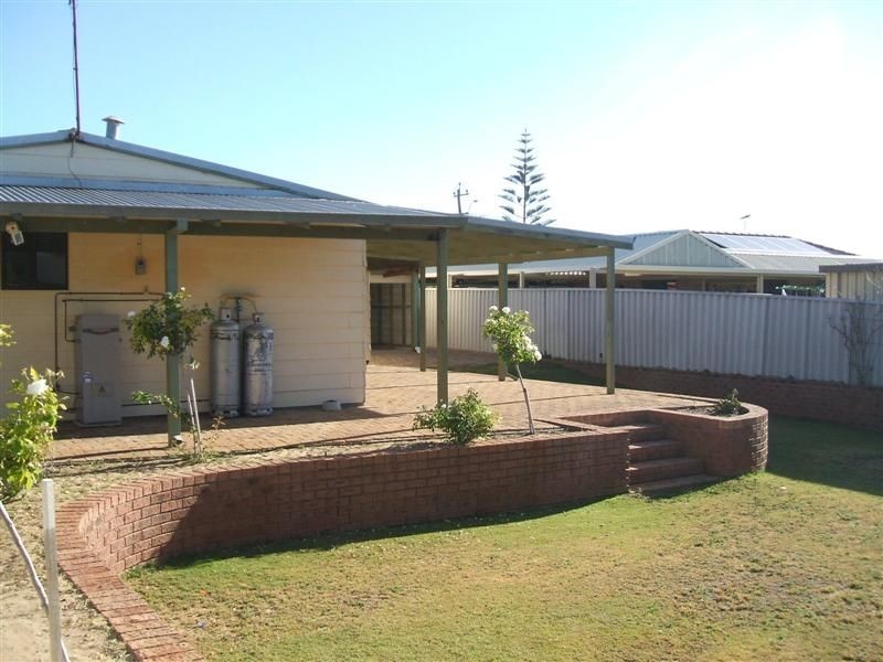 29 Crystaluna Drive, Golden Bay WA 6174