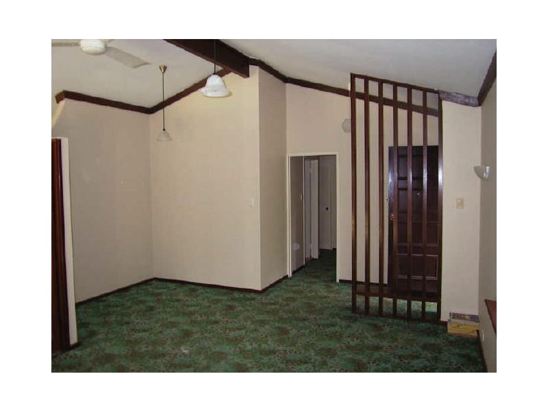 4/12 Watling Avenue, Lynwood WA 6147