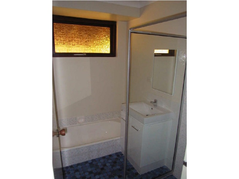 4/12 Watling Avenue, Lynwood WA 6147