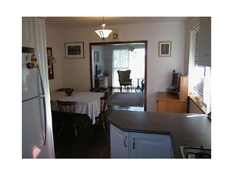 3 Elbe Court, Riverton WA 6148