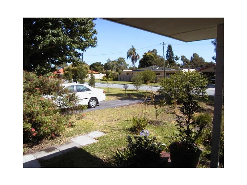 3 Elbe Court, Riverton WA 6148