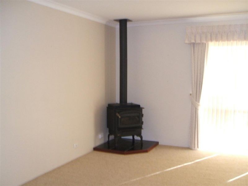 7 Cobalt Place, Riverton WA 6148