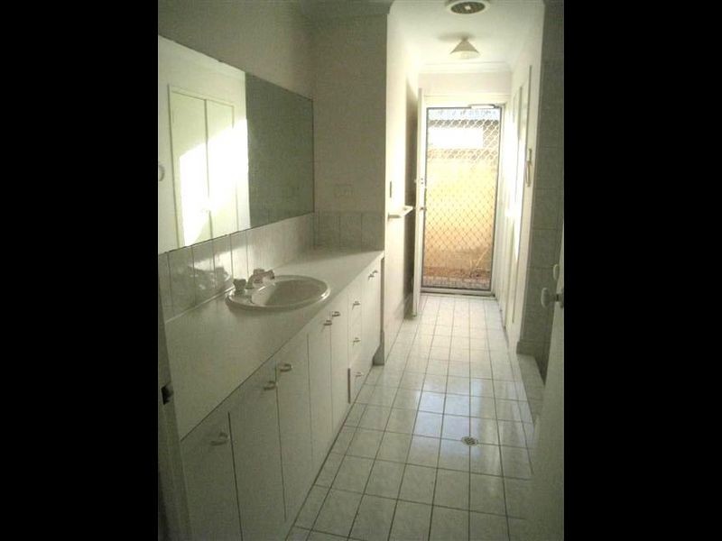 b/193 Fern Road, Wilson WA 6107
