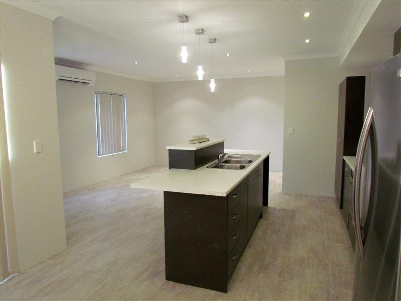 59 Ballycastle Loop, Canning Vale WA 6155