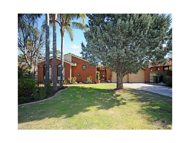 13 Balboa Row, Willetton WA 6155