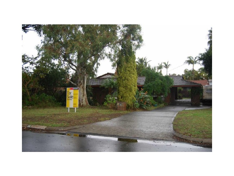 14 Benzie Way, Parkwood WA 6147