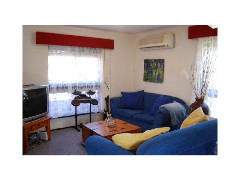 92 Burrendah Boulevard, Willetton WA 6155