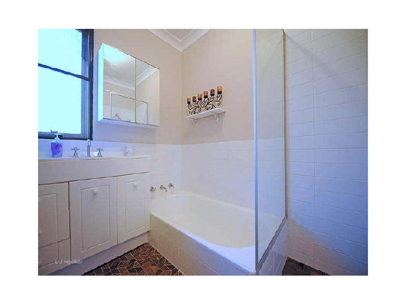 34 Vellgrove Avenue, Parkwood WA 6147