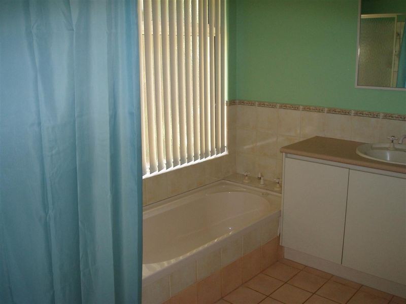 8 Elbe Court, Riverton WA 6148