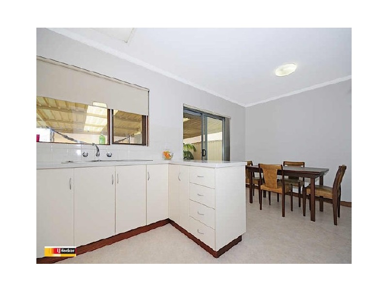 44 Riga Crescent, Willetton WA 6155