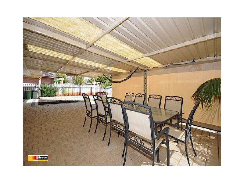 44 Riga Crescent, Willetton WA 6155