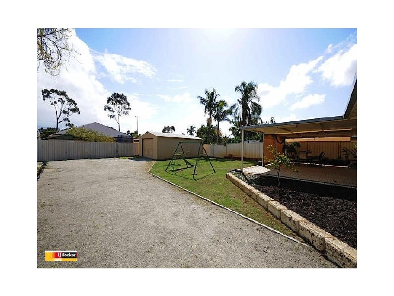 44 Riga Crescent, Willetton WA 6155