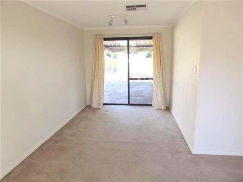 11 Newlyn Road, Willetton WA 6155