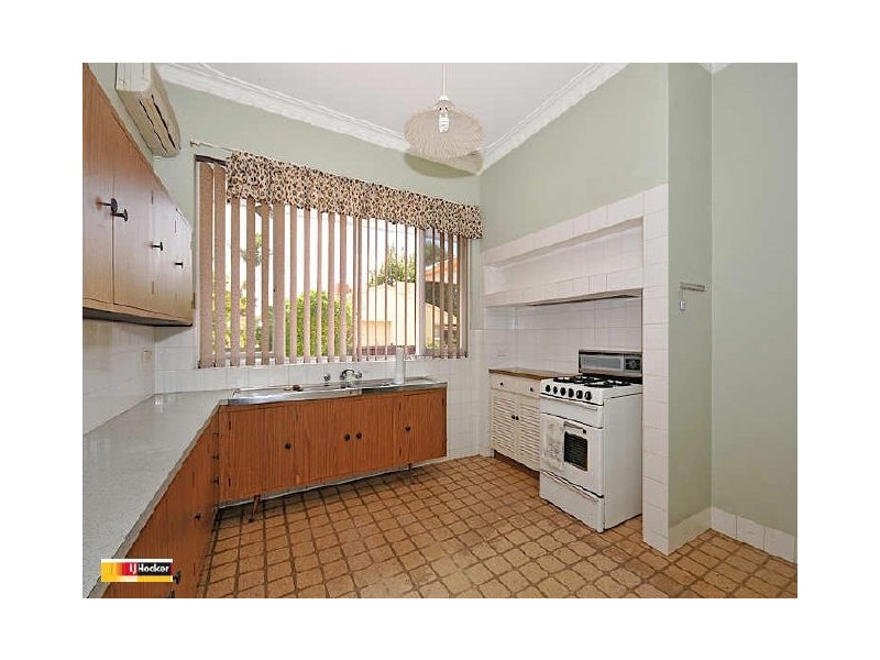 31 Leach Avenue, Riverton SA 5412
