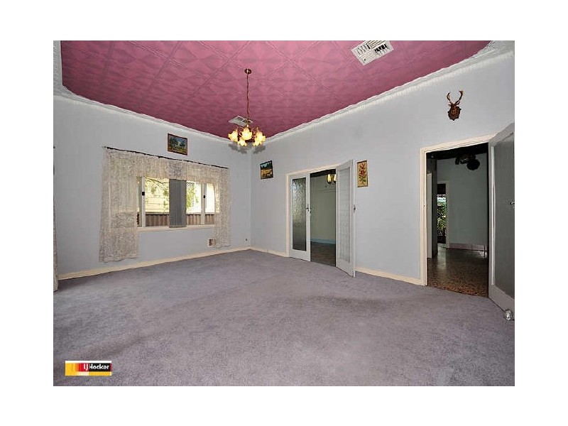 31 Leach Avenue, Riverton SA 5412