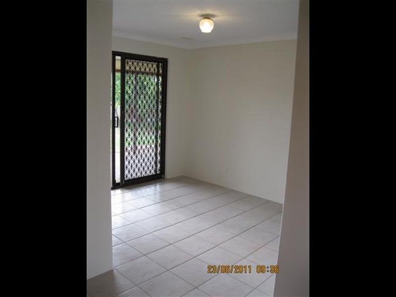 25 Fellbridge Way, Langford WA 6147