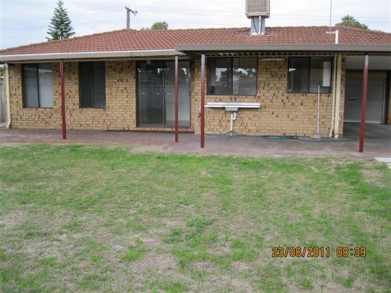 25 Fellbridge Way, Langford WA 6147