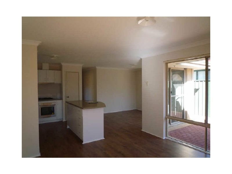 3/9 Holland Street, Gosnells WA 6110