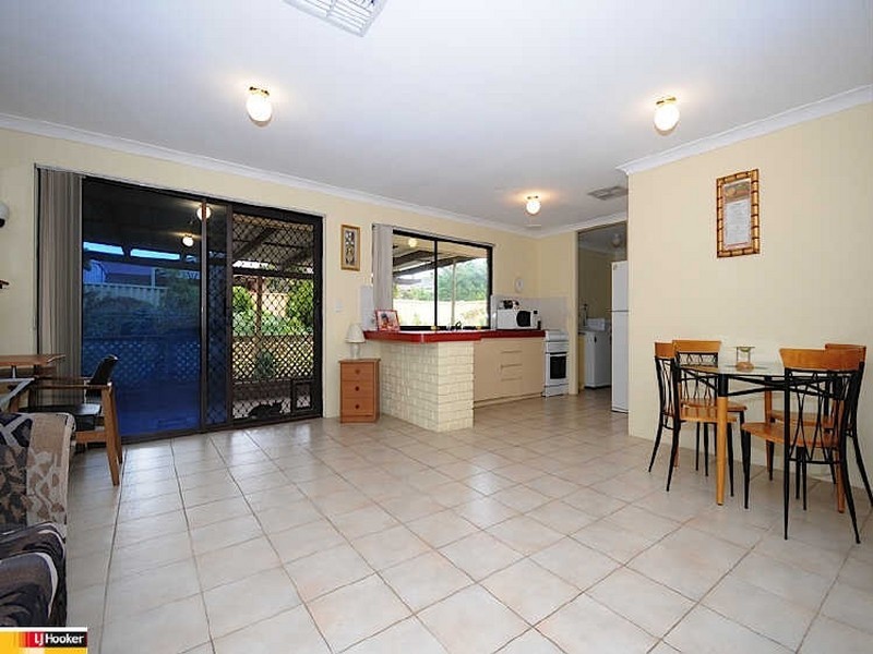 9 Jurien Way, Thornlie WA 6108