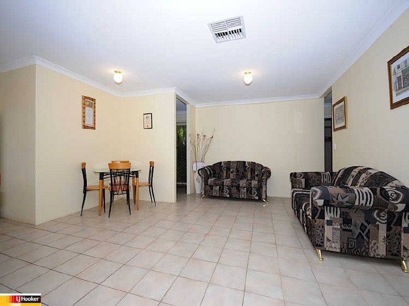9 Jurien Way, Thornlie WA 6108