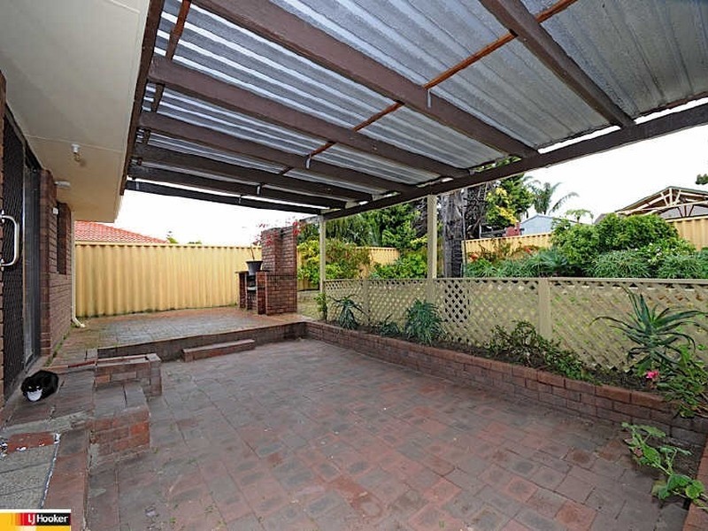 9 Jurien Way, Thornlie WA 6108