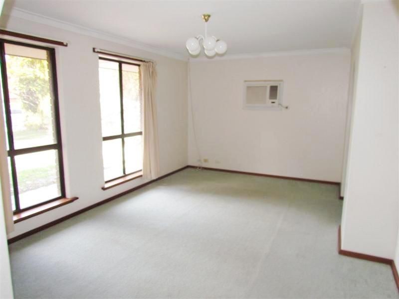 18 Upland Gardens, Willetton WA 6155