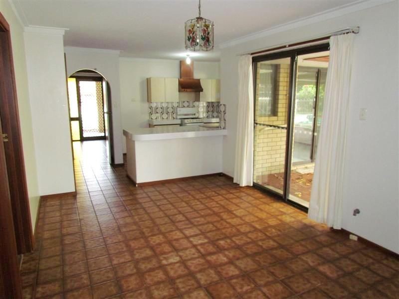 18 Upland Gardens, Willetton WA 6155