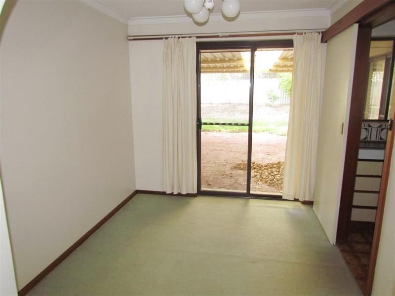 18 Upland Gardens, Willetton WA 6155