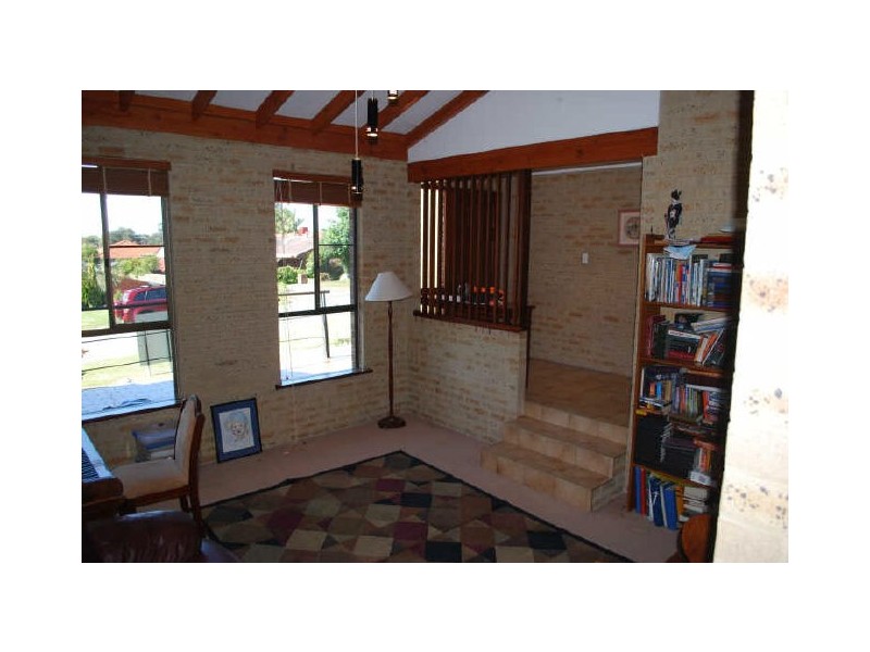 9 Redoubt Road, Willetton WA 6155