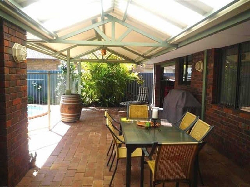 9 Bertola Place, Willetton WA 6155