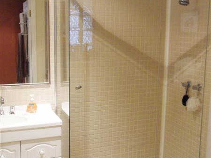 2 McFarlane Place, Willetton WA 6155