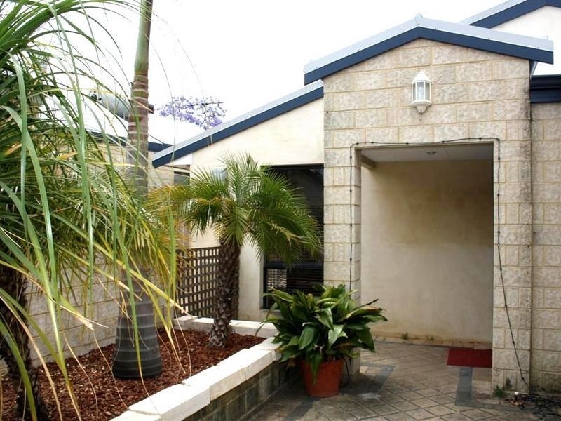 23 Dirk Hartog, Bull Creek WA 6149