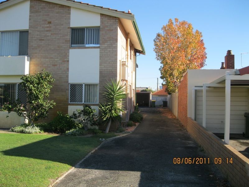 4/3 Acton Avenue, Bentley WA 6102