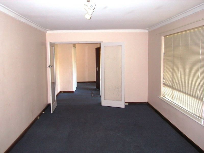 1 Cromer Place, Lynwood WA 6147