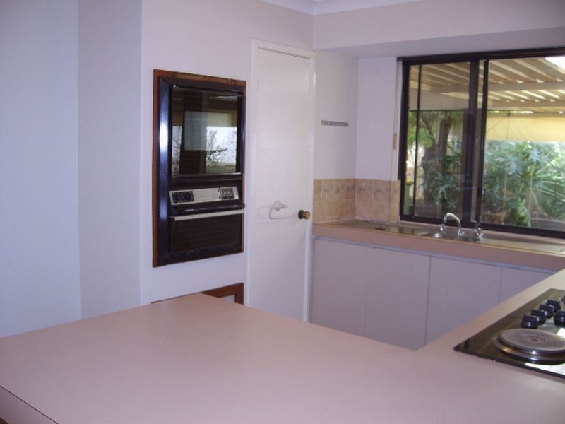 3 Bulrush Drive, Bibra Lake WA 6163