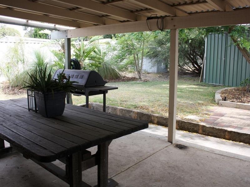 1 Cobble Court, Bibra Lake WA 6163