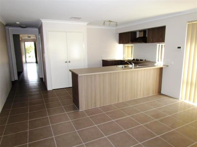 41 Ballycastle Loop, Canning Vale WA 6155