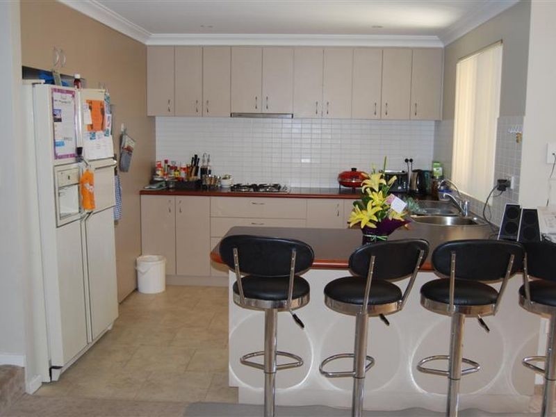 6/2 The Pass, Dawesville WA 6210