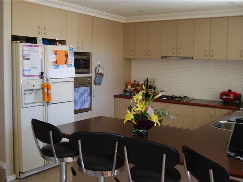 6/2 The Pass, Dawesville WA 6210