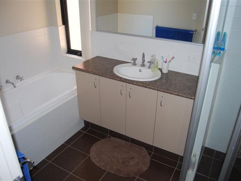 6/2 The Pass, Dawesville WA 6210