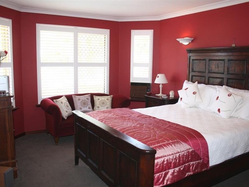 11 Burrendah Boulevard, Willetton WA 6155