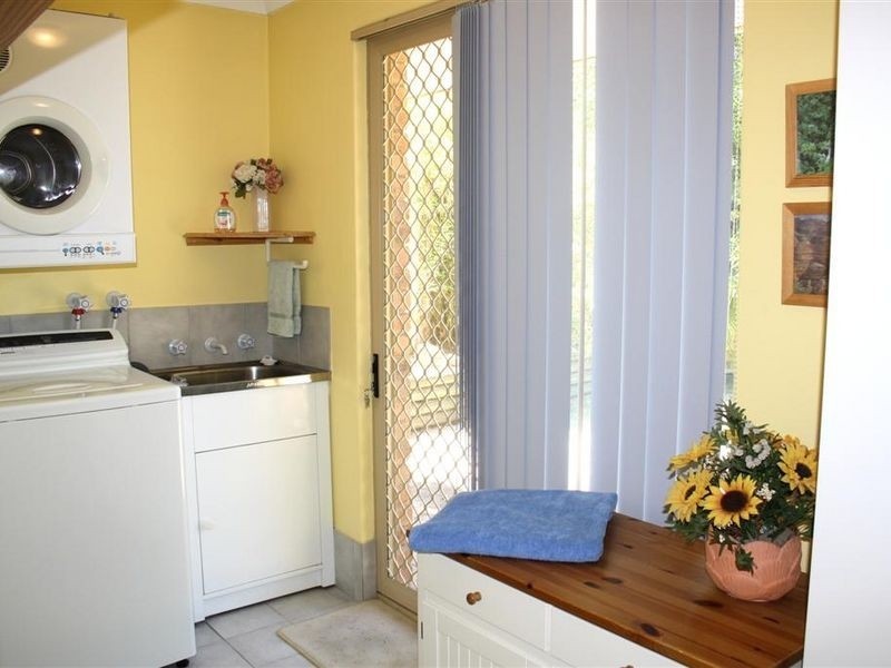 11 Burrendah Boulevard, Willetton WA 6155