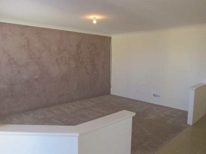 12 Dennis Way, Canning Vale WA 6155
