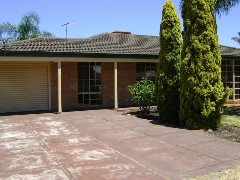 39 Vellgrove Ave, Parkwood WA 6147