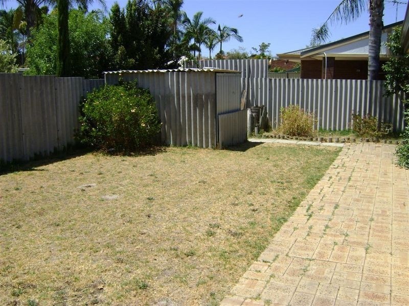 2 Benzie Way, Parkwood WA 6147