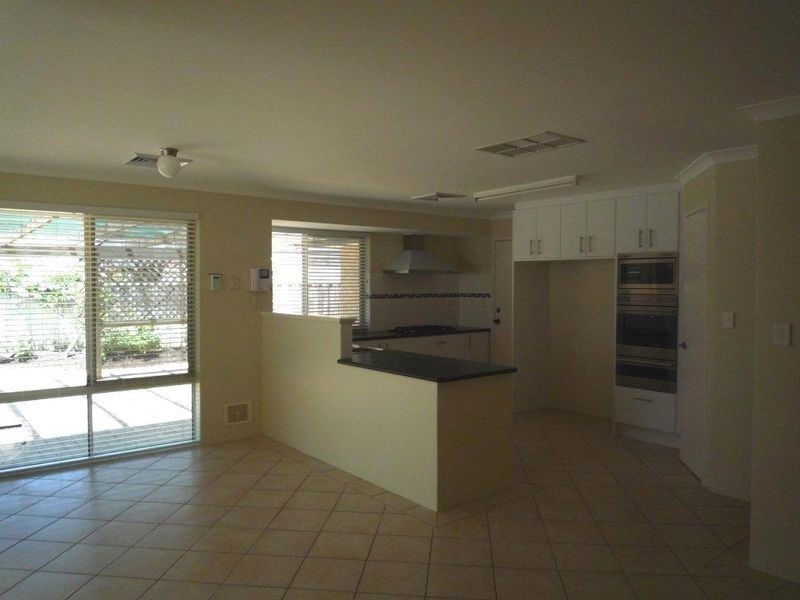 14 Huntley Close, East Cannington WA 6107