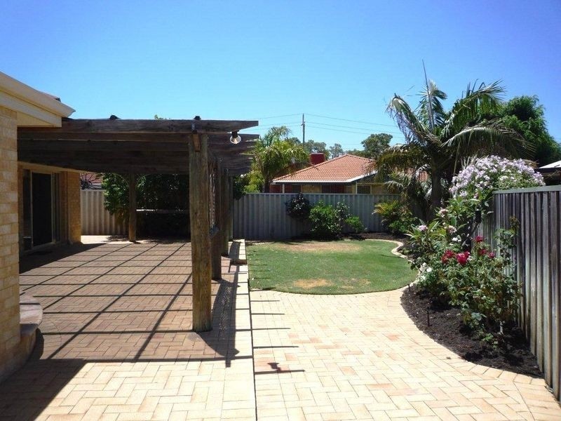 14 Huntley Close, East Cannington WA 6107