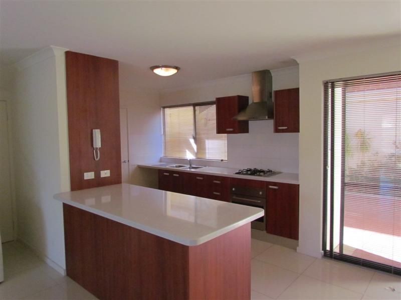 2/4 Lichfield Street, Victoria Park WA 6100